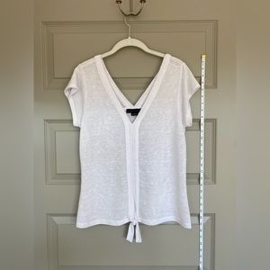 White V-neck front tie t-shirt